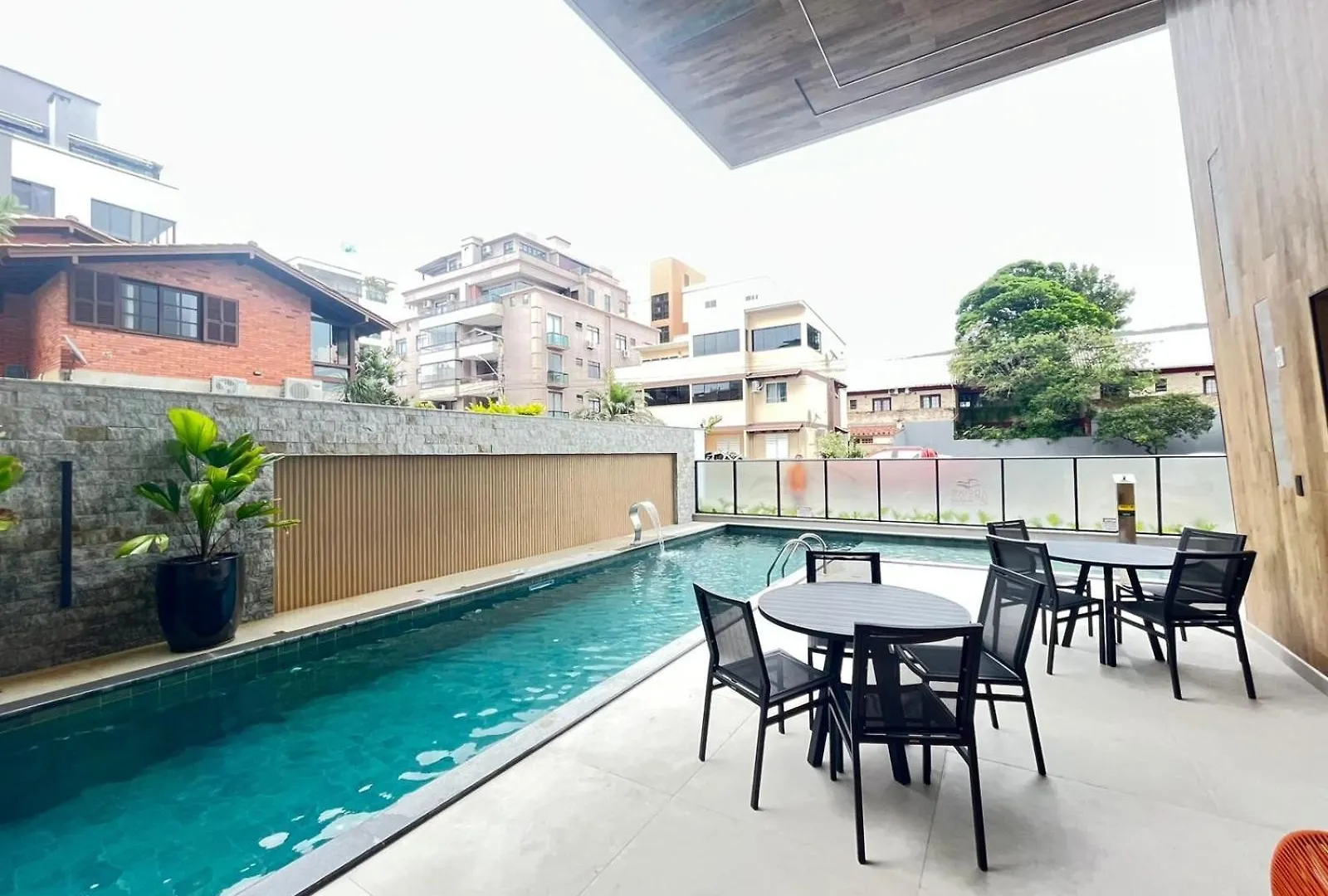 107A - Apartamento A Poucos Metros Do Mar Em Bombas Bombinhas